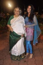 Bhavana Balsaver, Shubha Khote at Ramesh Deo_s 50th wedding anniversary in Isckon, Mumbai on 1st July 2013 (72).JPG
